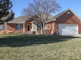 909 Canadian Dr, McPherson, KS 67460
