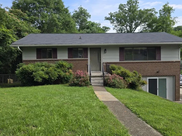 1323 Easy Ln, Hixson, TN 37343