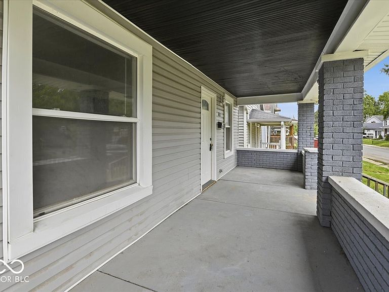 Listing photo 4