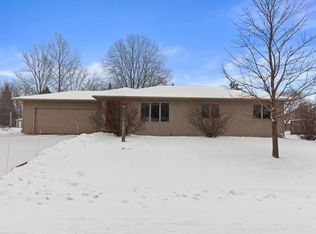 284 Prairie Run, Grafton, WI 53024
