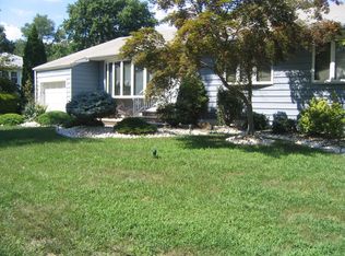 40 Lincoln Ave, East Brunswick, NJ 08816