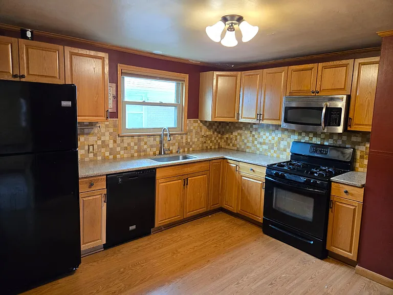 34 Concord Dr #2 — Photo 31