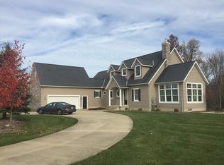 41097 Mills Cir, Lagrange, OH 44050