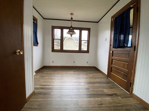 5th image of 5562 Cherry St