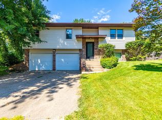 4501 W Bainbridge Dr, Columbia, MO 65203