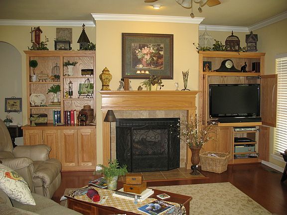 4th image of 20 Sidlaw Hills Ln