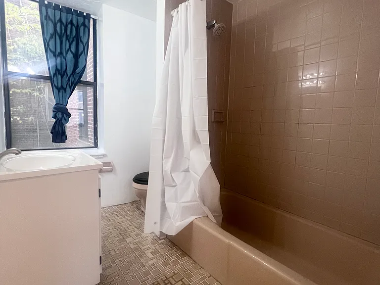 1 Cypress Rd #102 — Photo 10