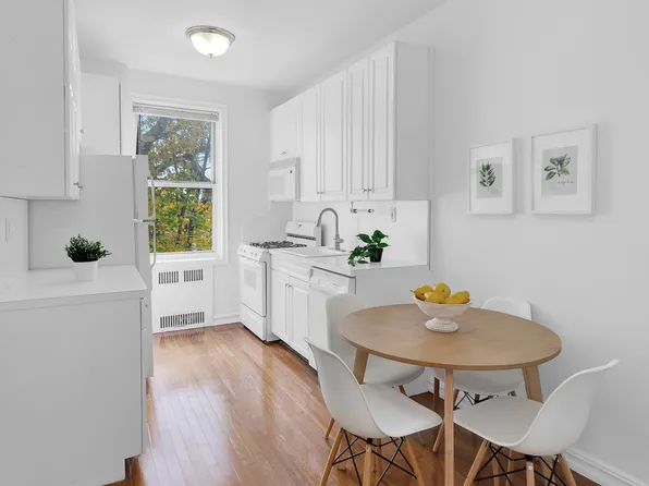 176 Seeley Street image 4 of 6