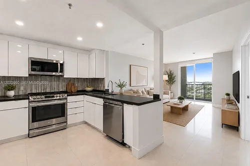 1250 S Miami Ave Photo 1