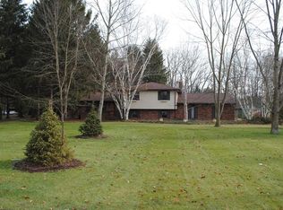 12121 E River Rd, Columbia Station, OH 44028