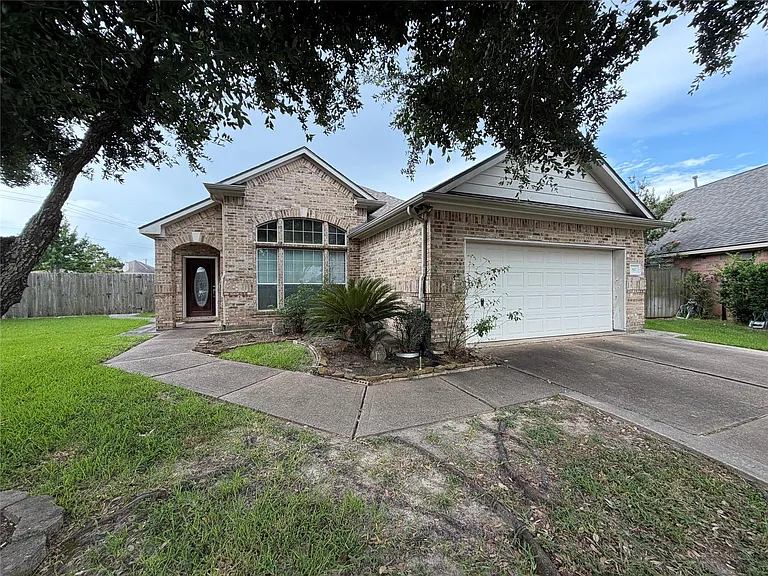 3102 Avory Ridge Ln — Photo 1