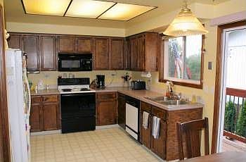 5th image of 1210 SE 106th Ct