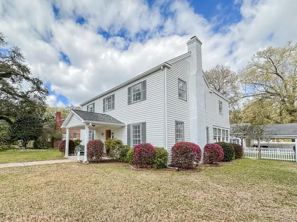 113 S Live Oak St, Geneva, AL 36340