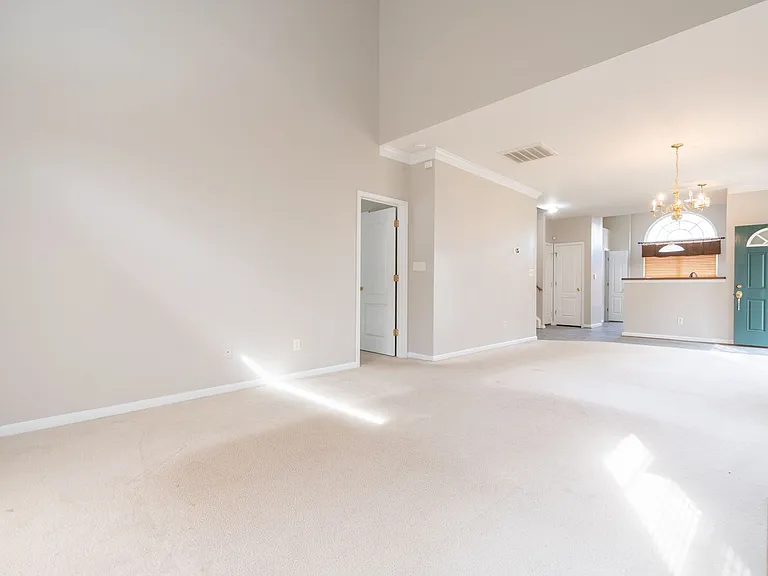 4022 Holston Ct — Photo 11