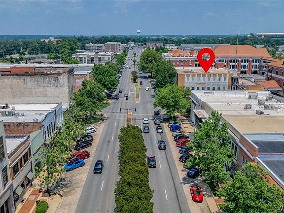 2nd image of 2223 University Blvd #4