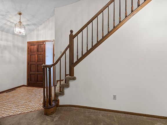 4th image of 5422 Meister Rd