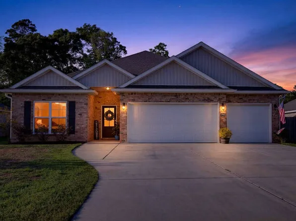 8009 Crawford Dr, Long Beach, MS 39560