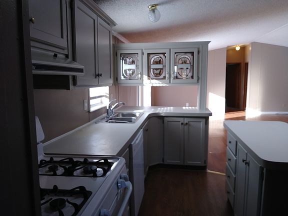3rd image of 1114 Wiltshire Dr