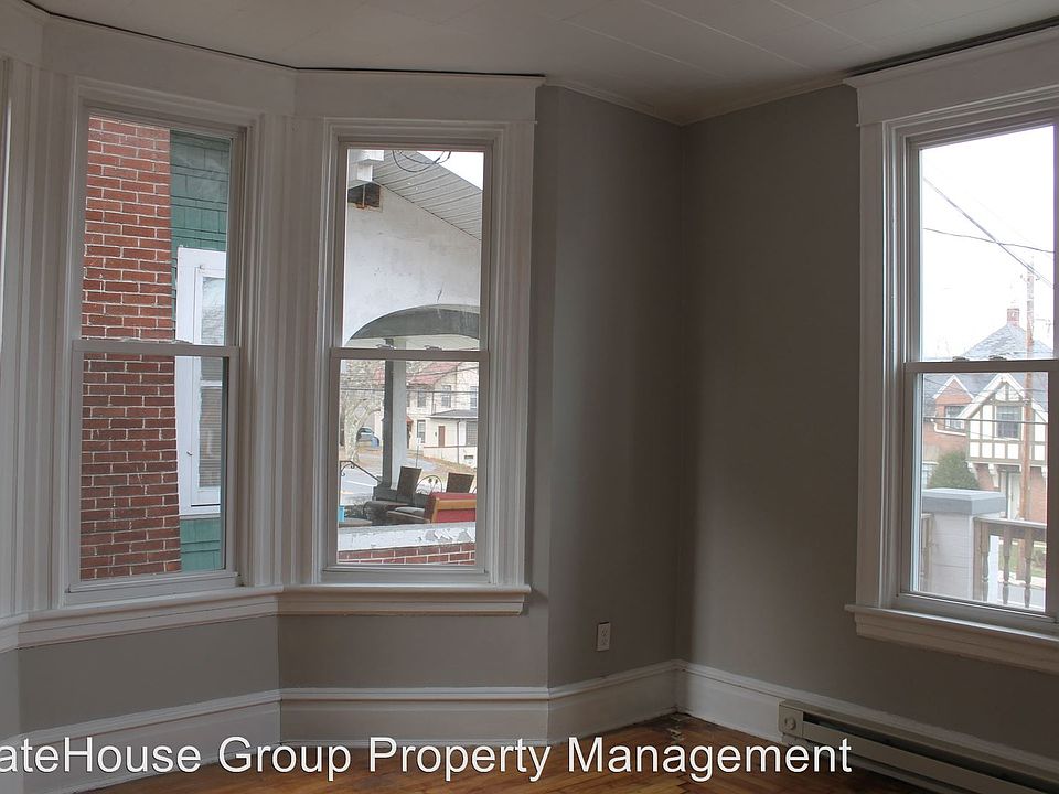 1st image of 2111 Walnut St APT 1