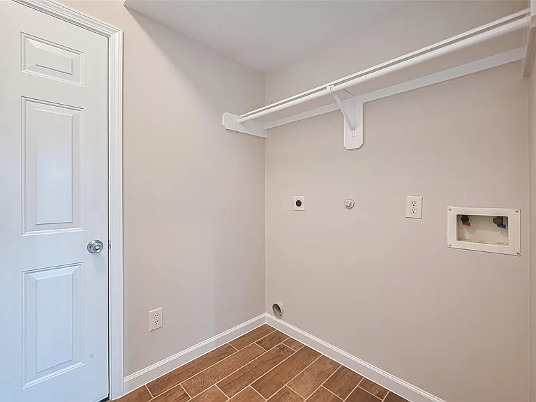 20834 Avery Cove Ln — Photo 23