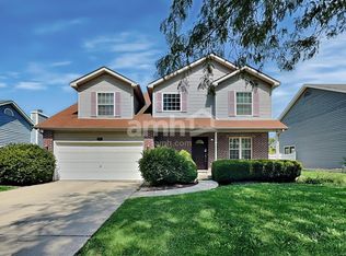 5209 Sunmeadow Dr, Plainfield, IL 60586