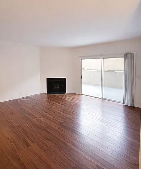 1059 S Bedford St #202 — Photo 6