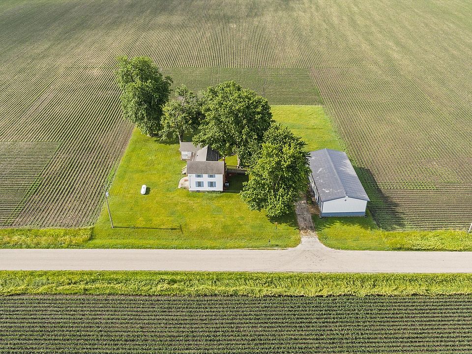 1st image of 754 N 14th Rd