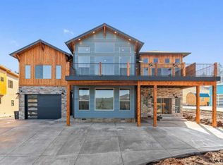 6317 Lakepointe Way, Sweet Home, OR 97386