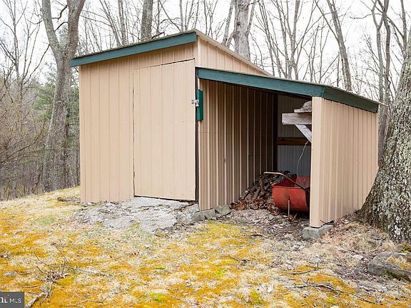 2nd image of 49 Mountain Top Rd