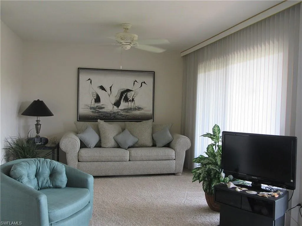 1 bed, 2.0 bath, 864 sqft, $5,200 — Photo 3