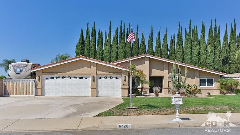 1st image of 6126 Onyx Ave
