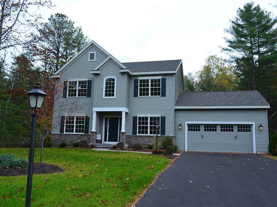 1st image of 26 Tamarac Dr