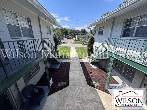 2nd image of 807 Vassar St APT D