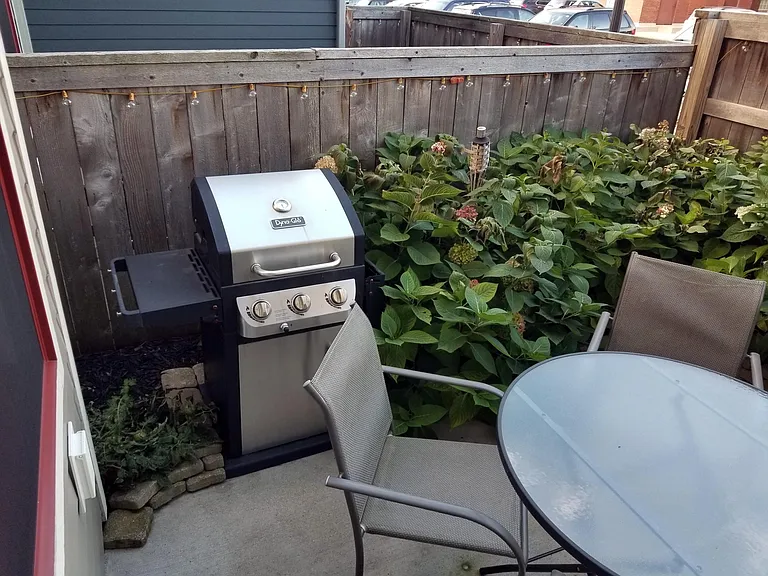 923 Blodgett St SE — Photo 15