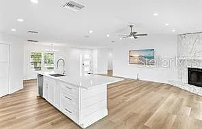 3 bed, 2.0 bath, 1771 sqft, $3,195 — Photo 4