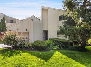 16 Talcott Rd, Rye Brook, NY 10573