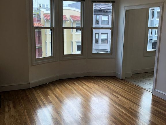 4th image of 1900 Washington St #302