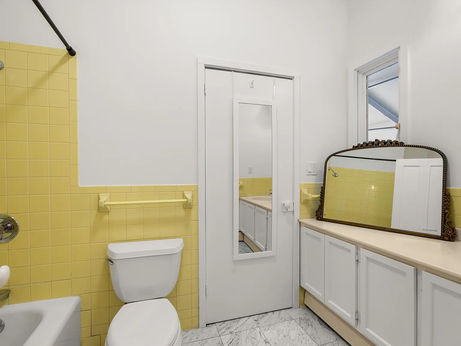 4 bed, 2649 sqft, $35,000 — Photo 2