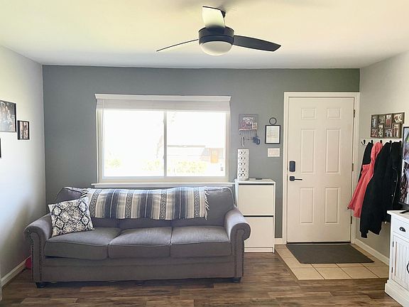4th image of 200 Drewel Ct