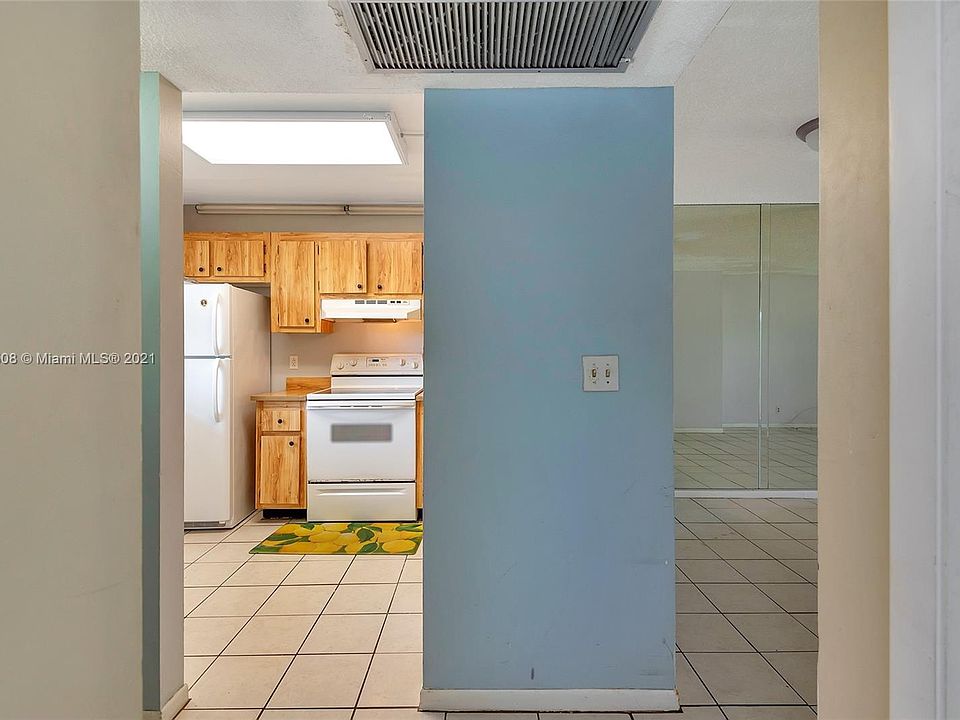 Lucerne Lakes Golf Colony Condominiums 7149 Golf Colony Ct Lake Worth