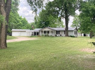 5214 E 69th Ave, Hutchinson, KS 67502