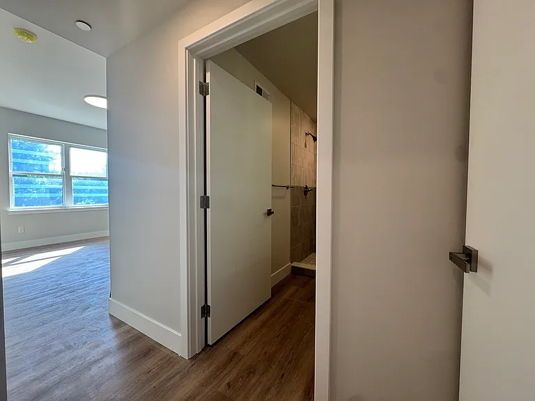 5222-24 Chester Ave #7 — Photo 14
