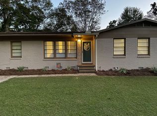 605 W Spring Ave, Geneva, AL 36340