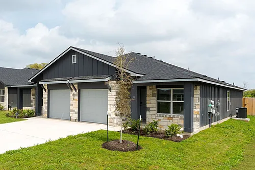 906 Wax Myrtle Ct Photo 1