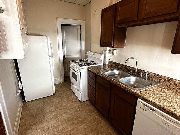 3rd image of 2239 N 4th St #2241