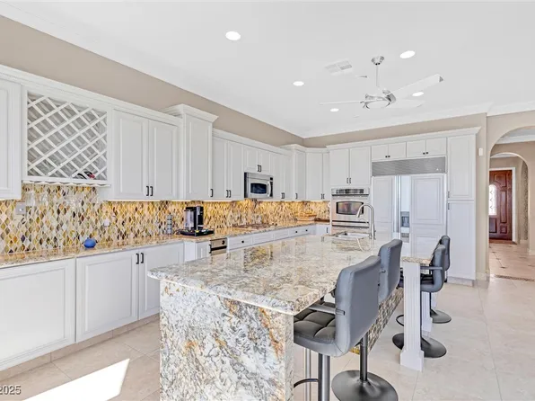 324 Denton Springs Ct, Las Vegas, NV 89138