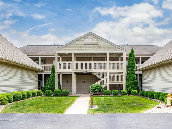 7325 N Villa Lake Dr #2, Peoria, IL 61615