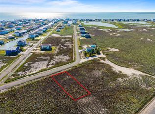 324 Swordfish Dr, Rockport, TX 78382