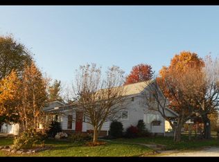 6461 W Bracken Rd, Huntington, IN 46750