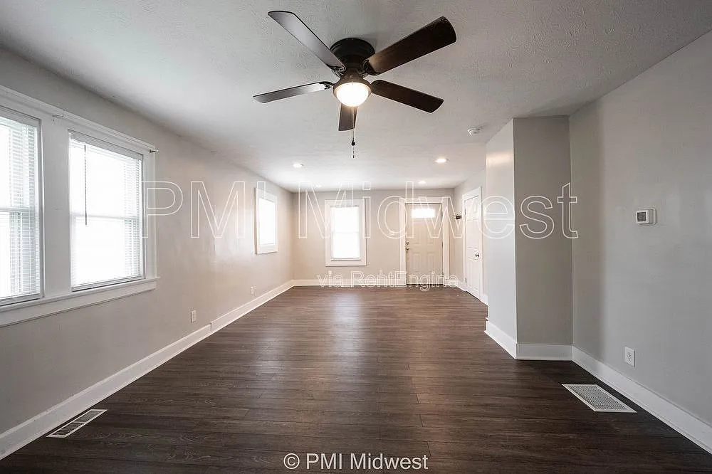 237 Villa Ave photo 1